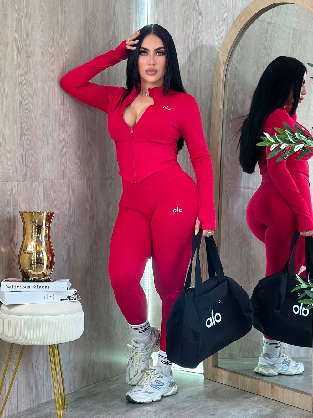 ALO Yoga Red Seamless High-Rise Legging & Zip-Up Corset Top Set M/L